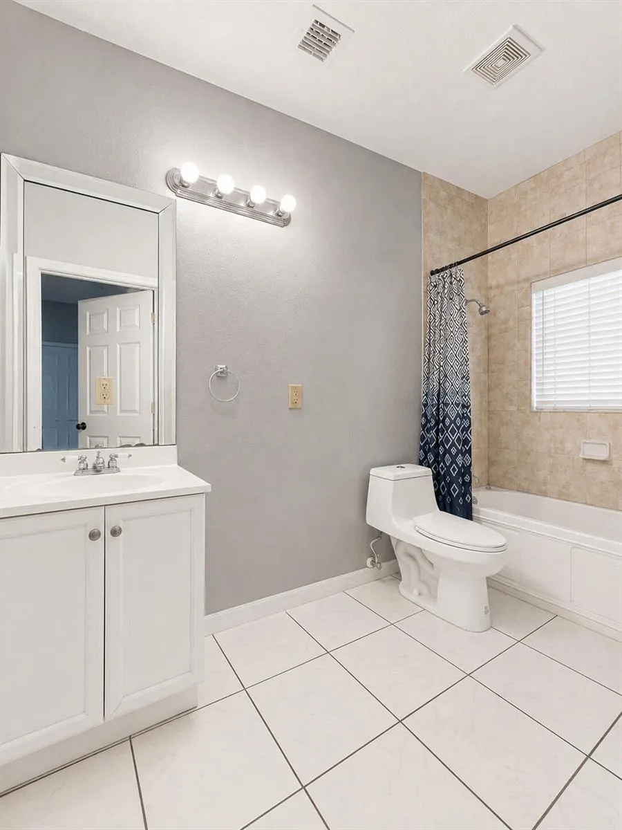 173 S Greenstar Avenue Pahokee, FL 33476