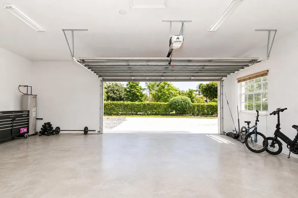 173 S Greenstar Avenue Pahokee, FL 33476