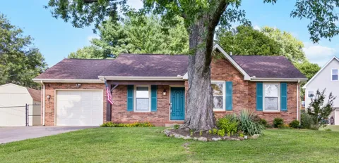 737 W Creek Dr