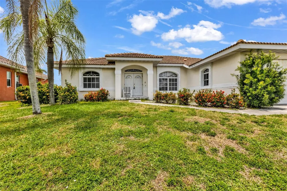 1352 PINE SISKIN DRIVE Punta Gorda, FL 33950