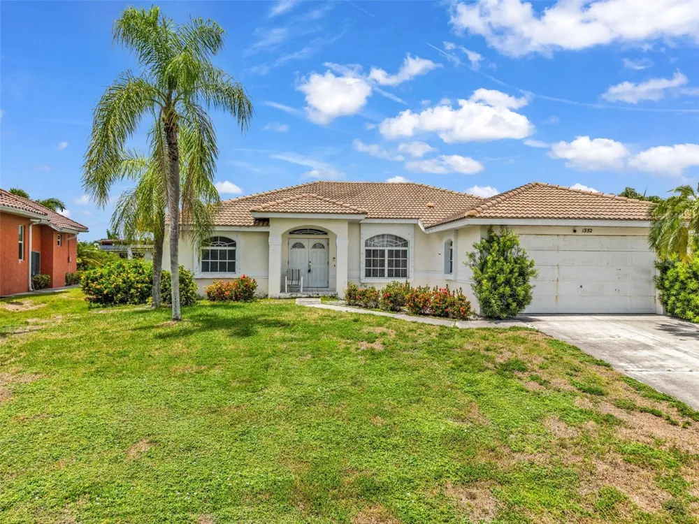 1352 PINE SISKIN DRIVE Punta Gorda, FL 33950