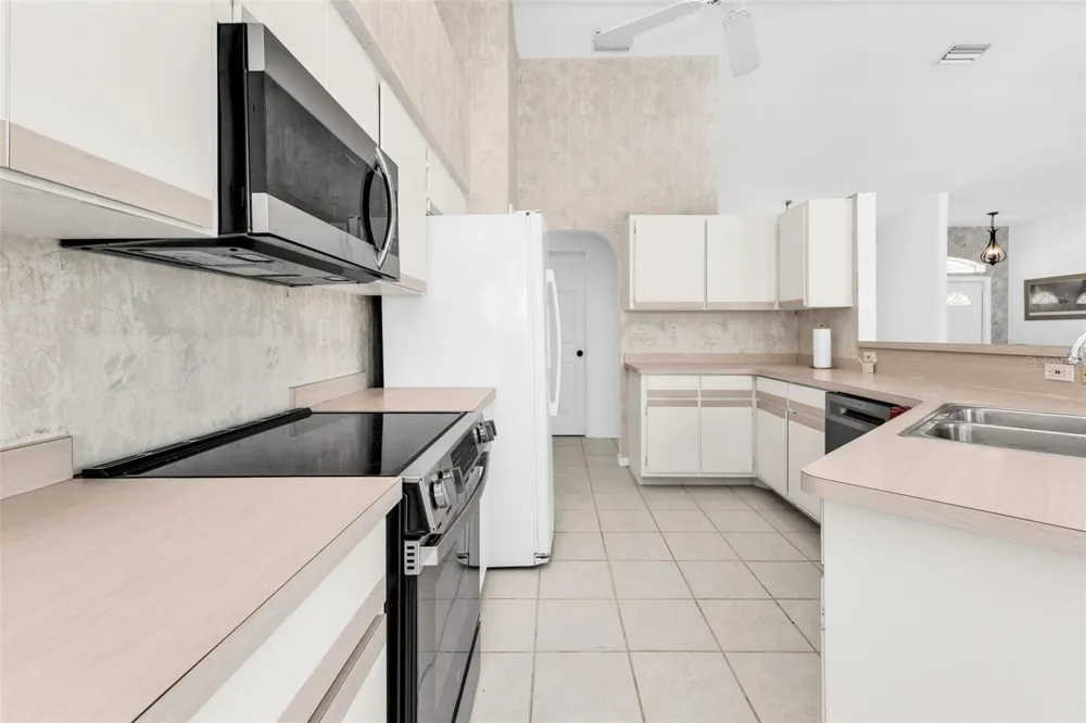 1352 PINE SISKIN DRIVE Punta Gorda, FL 33950
