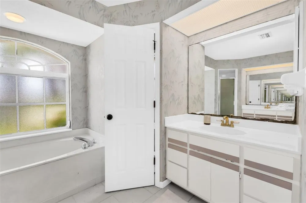 1352 PINE SISKIN DRIVE Punta Gorda, FL 33950