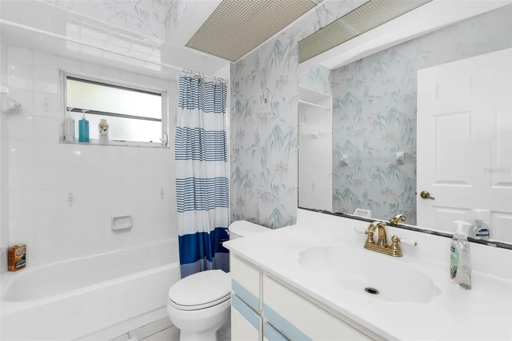 1352 PINE SISKIN DRIVE Punta Gorda, FL 33950