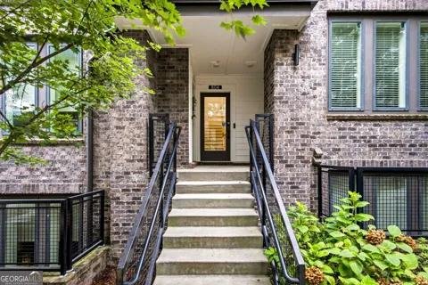 395 Pratt DR