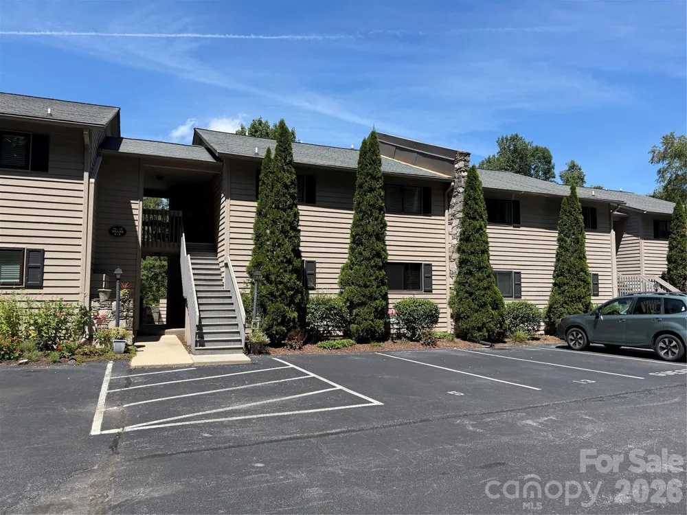 47 Lake Drive #K 5 Laurel Park, NC 28739