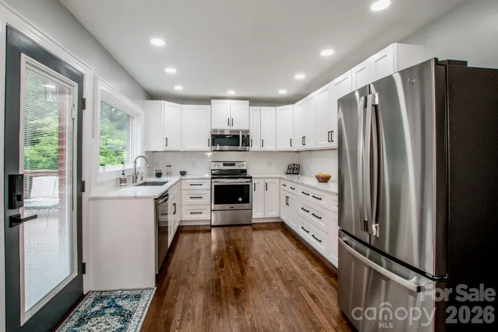 476 Summit Avenue Statesville, NC 28677