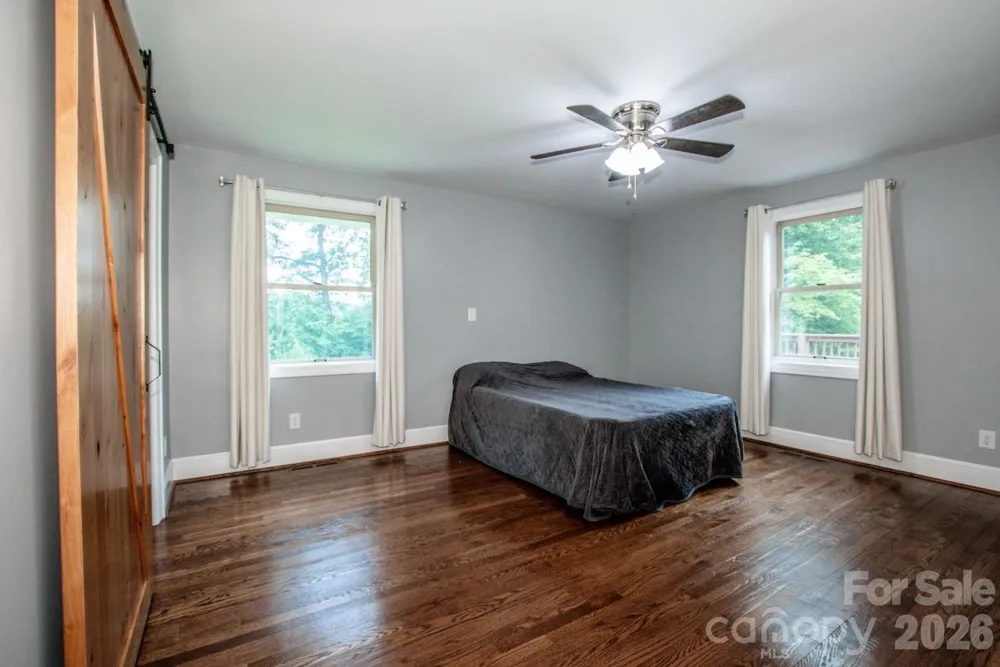 476 Summit Avenue Statesville, NC 28677