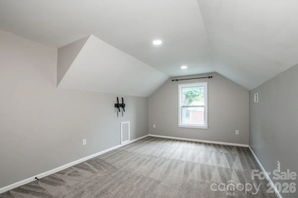 476 Summit Avenue Statesville, NC 28677