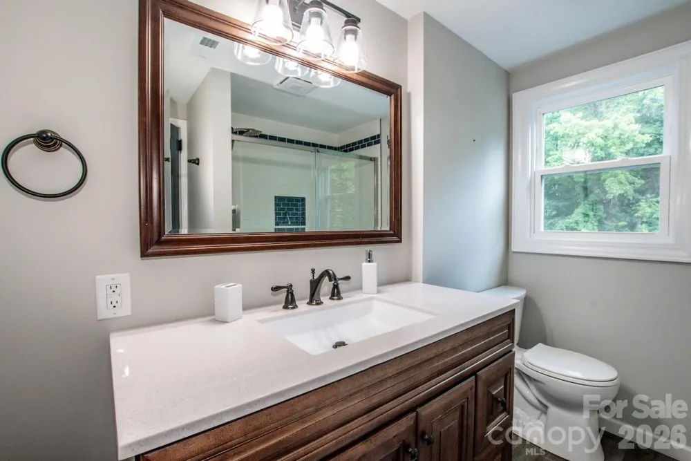 476 Summit Avenue Statesville, NC 28677