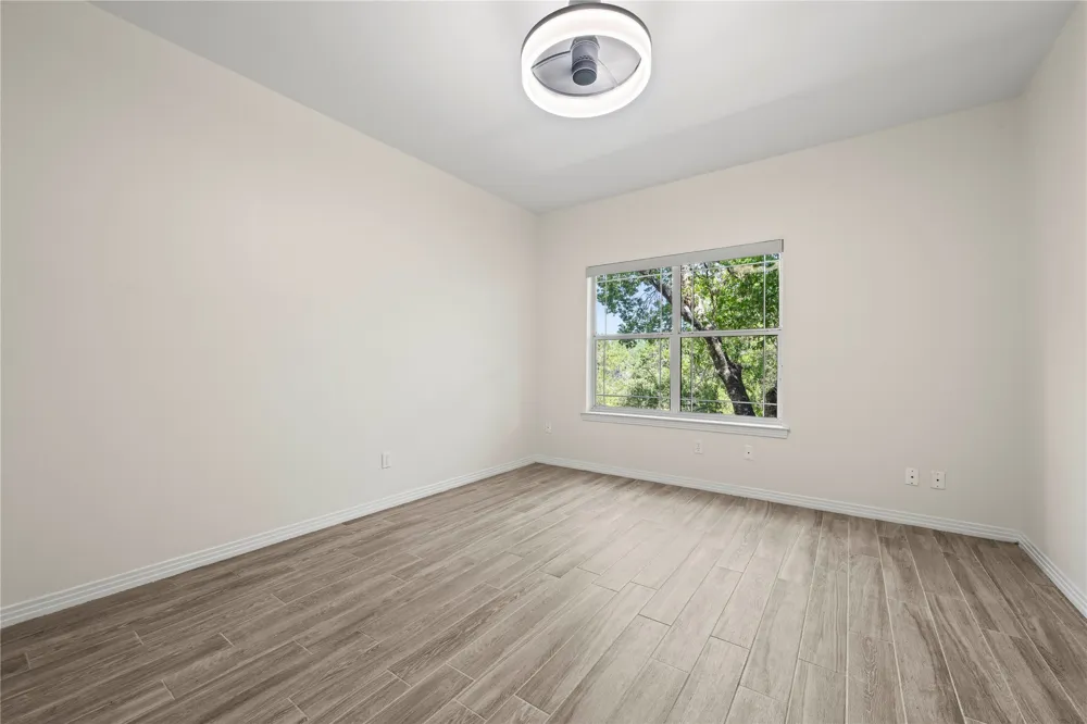 415 Hazeltine Drive Lakeway, TX 78734