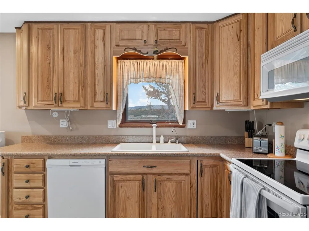 886 Coronado Drive Sedalia, CO 80135