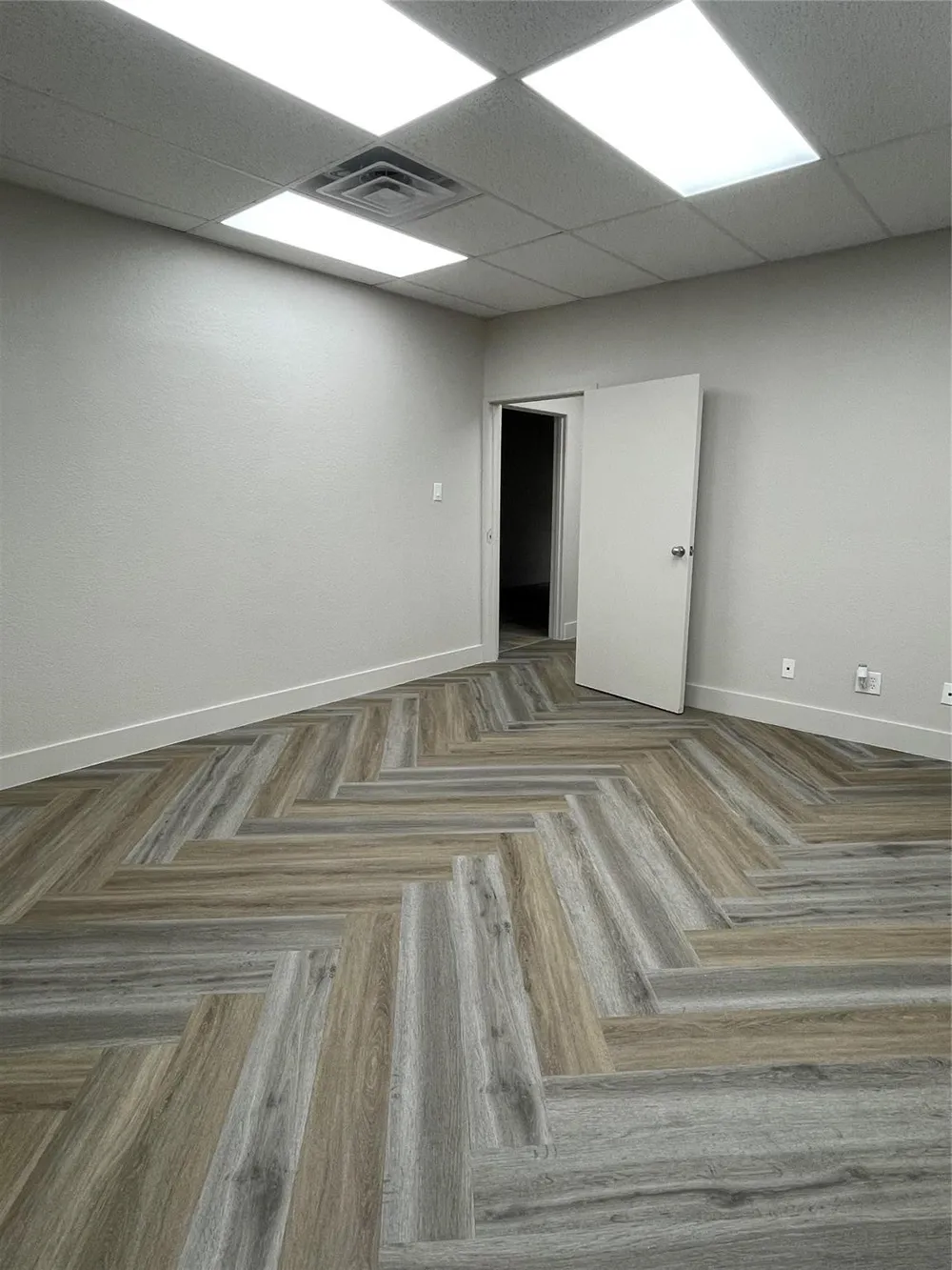 330 8th Street #104 Midlothian, TX 76065
