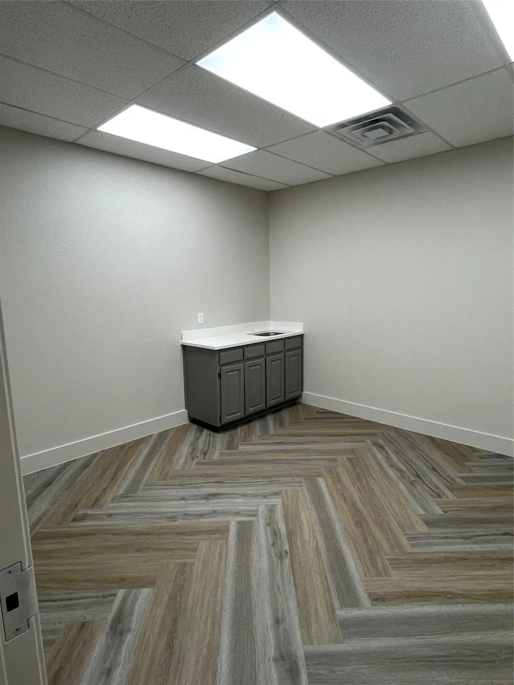 330 8th Street #104 Midlothian, TX 76065