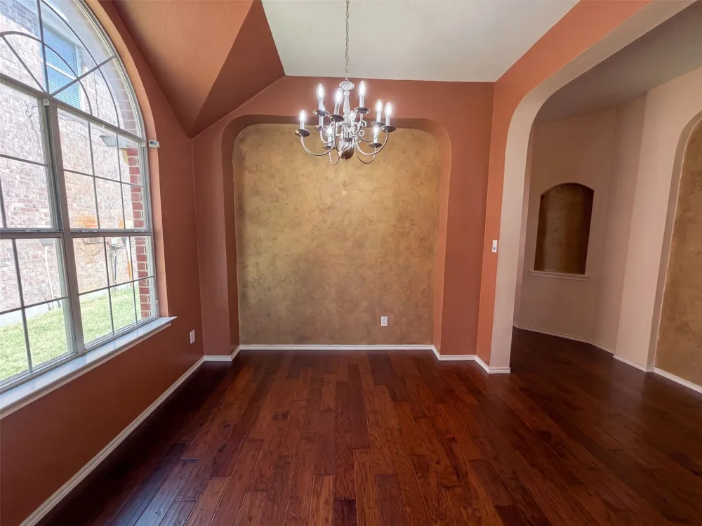 1213 Whitecreek Drive Glenn Heights, TX 75154