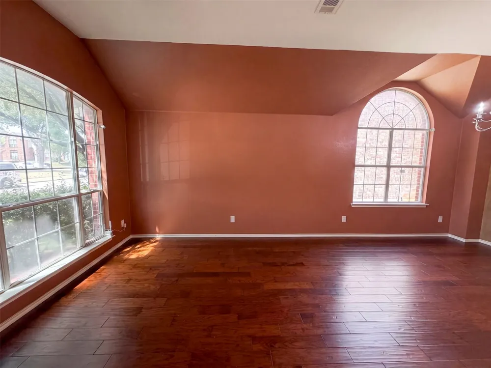 1213 Whitecreek Drive Glenn Heights, TX 75154