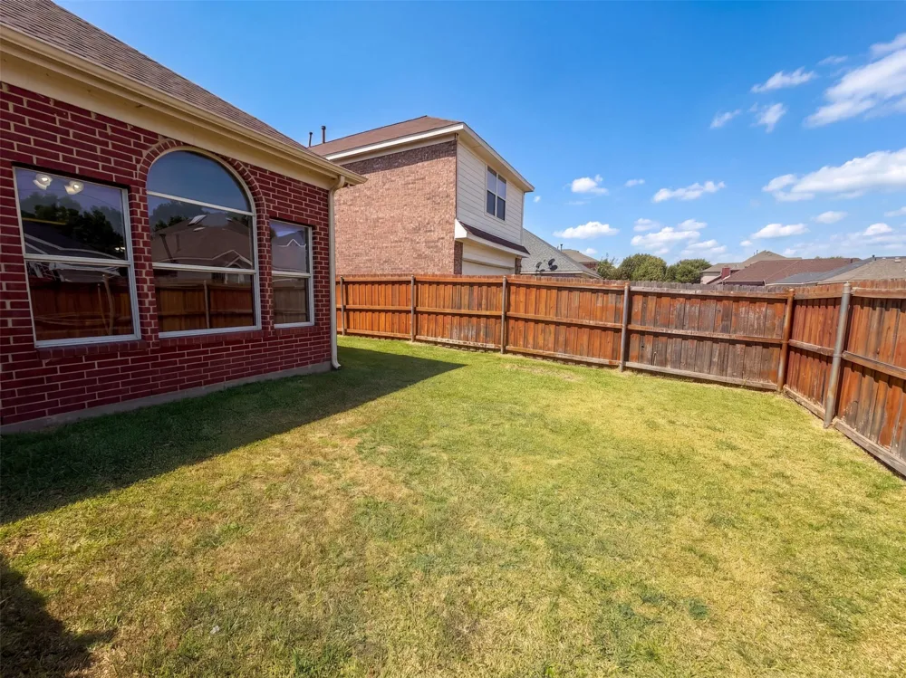 1213 Whitecreek Drive Glenn Heights, TX 75154