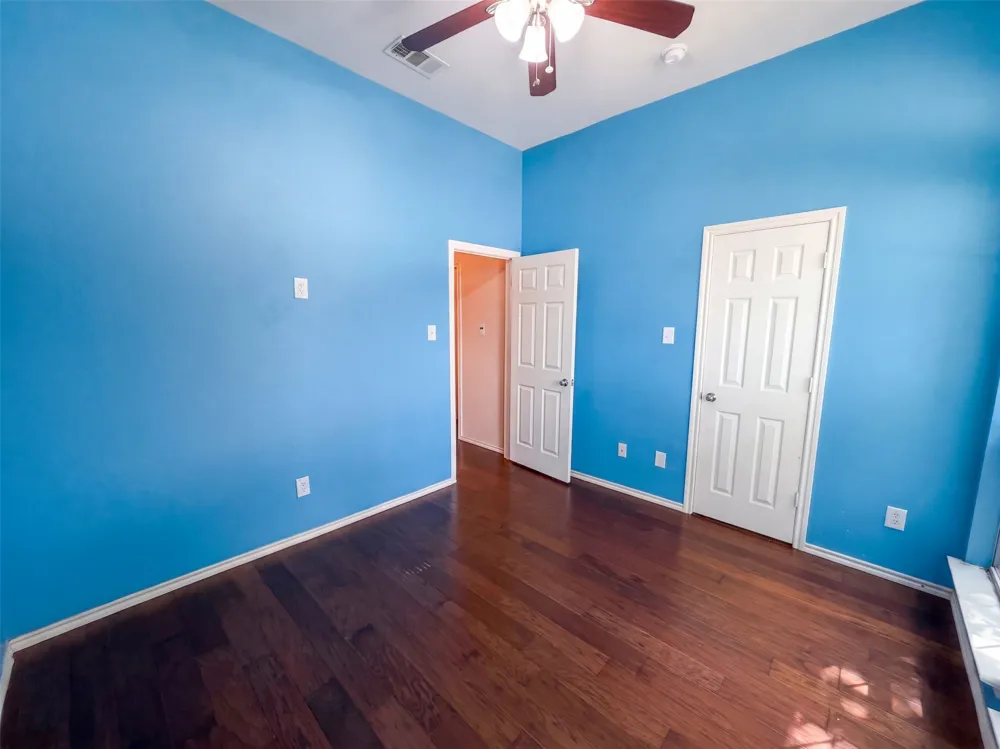 1213 Whitecreek Drive Glenn Heights, TX 75154