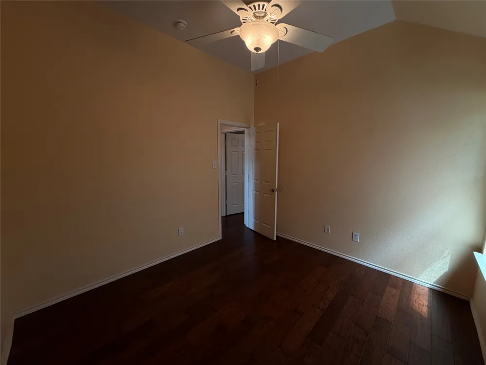 1213 Whitecreek Drive Glenn Heights, TX 75154