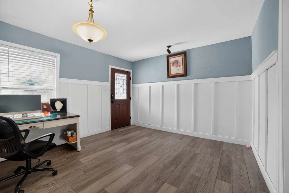 1002 Forest Hills Street Gladewater, TX 75647