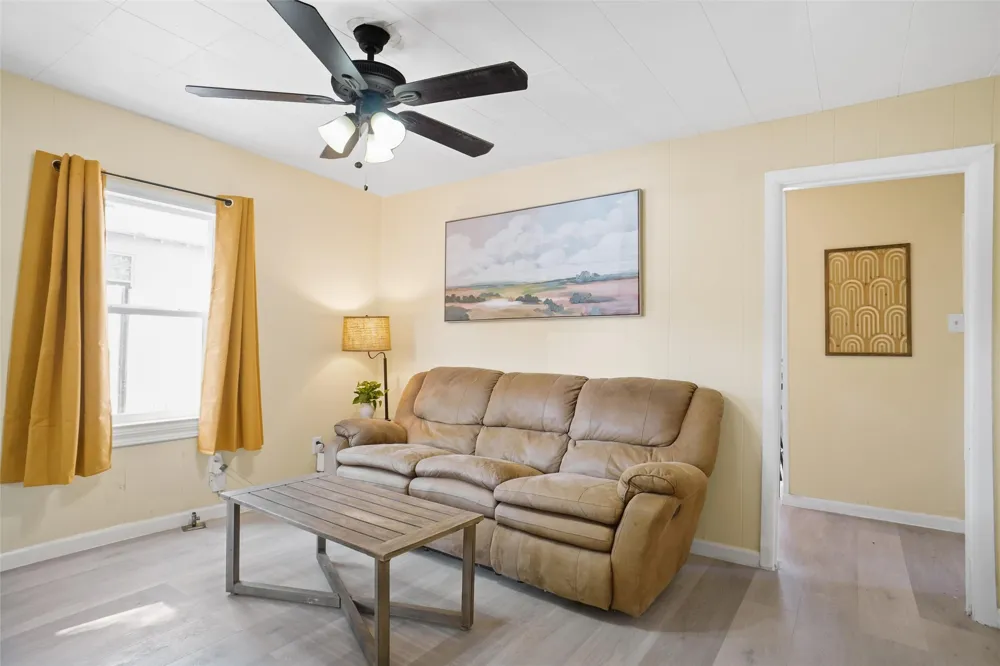 3040 Sappington Place Fort Worth, TX 76116