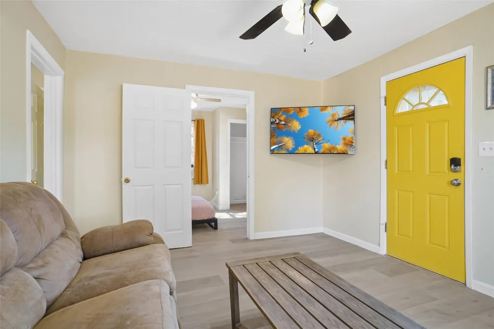 3040 Sappington Place Fort Worth, TX 76116