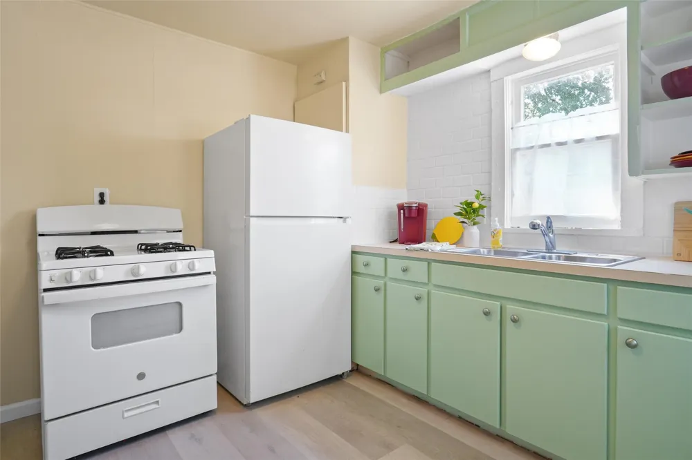 3040 Sappington Place Fort Worth, TX 76116
