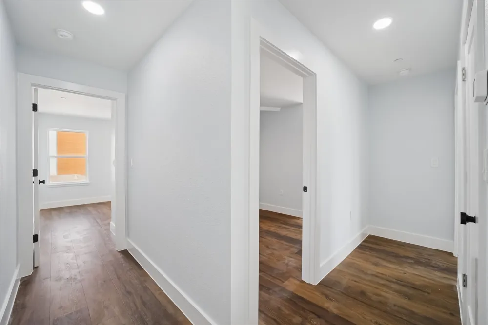 341 Bryan Denton, TX 76201