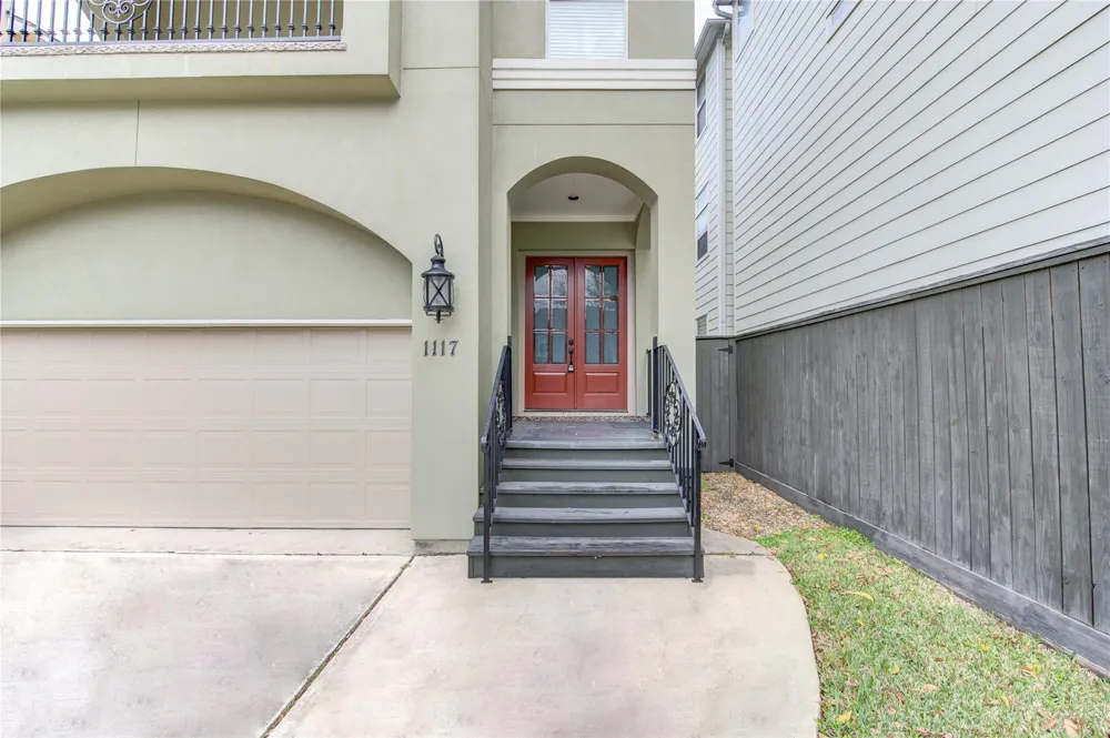 1117 W 18th Street Houston, TX 77008