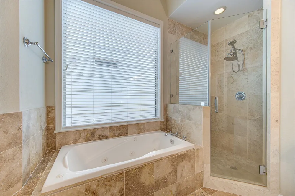 1117 W 18th Street Houston, TX 77008