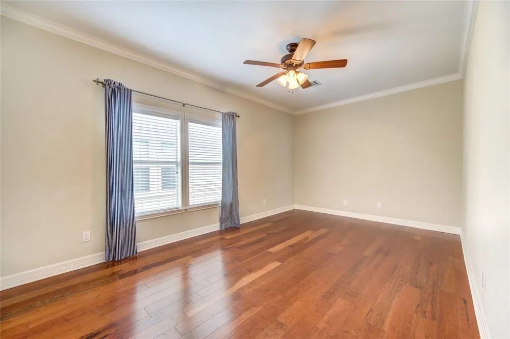 1117 W 18th Street Houston, TX 77008