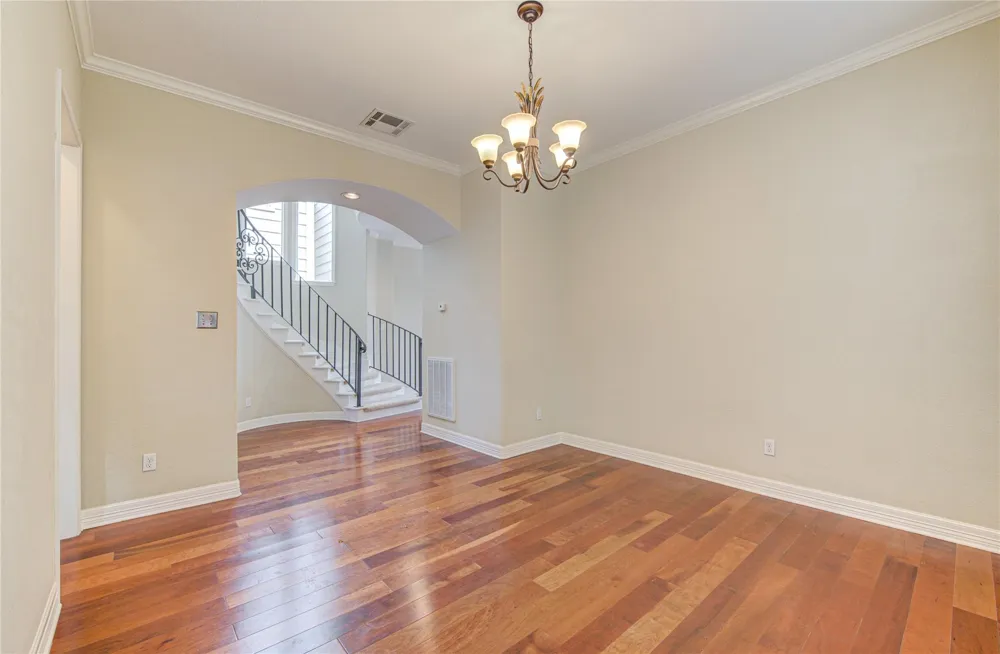 1117 W 18th Street Houston, TX 77008