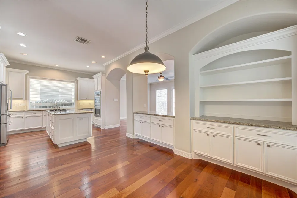 1117 W 18th Street Houston, TX 77008