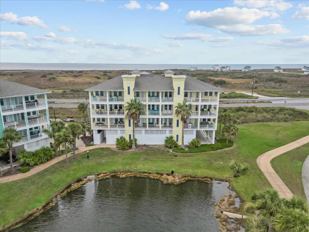 4111 Pointe West Drive #201 Galveston, TX 77554