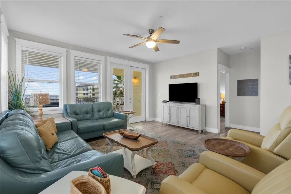 4111 Pointe West Drive #201 Galveston, TX 77554