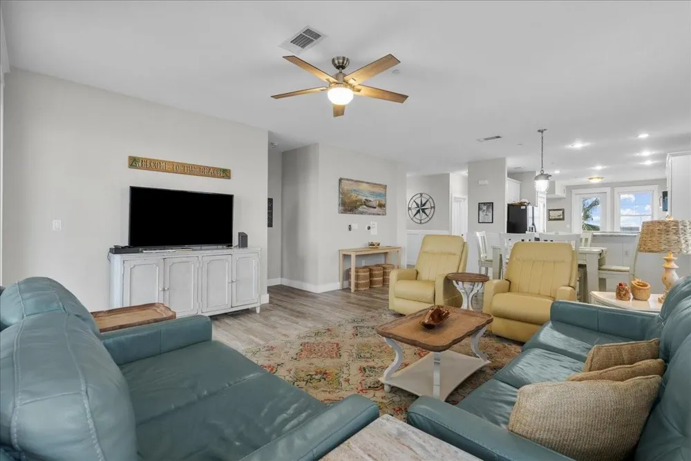 4111 Pointe West Drive #201 Galveston, TX 77554