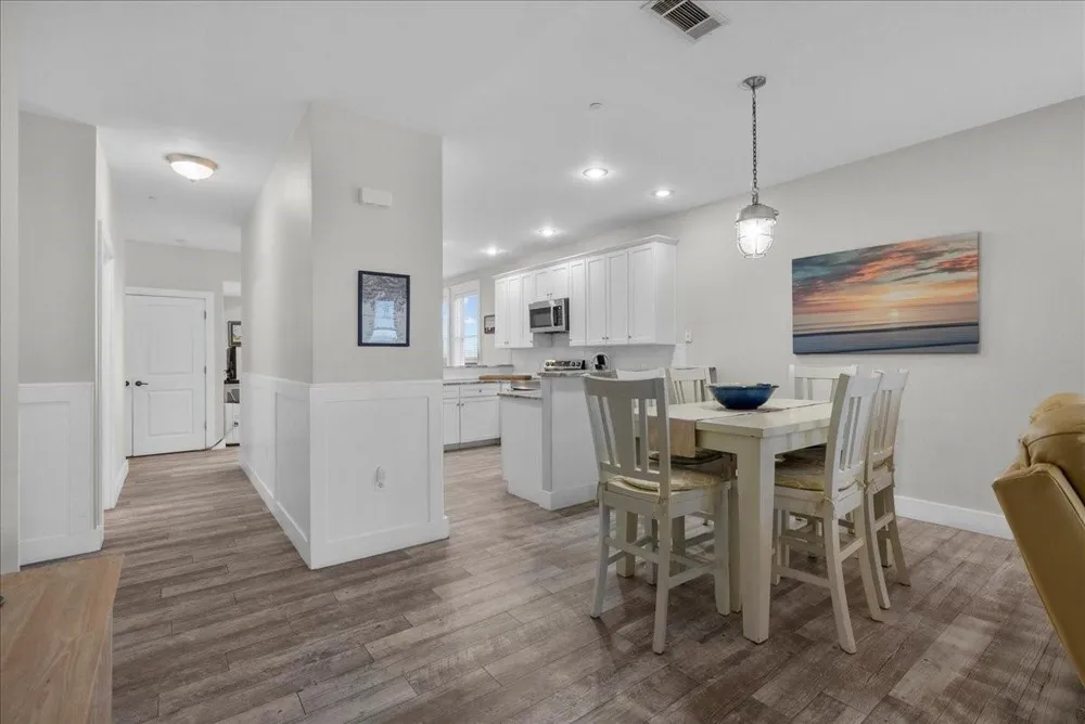 4111 Pointe West Drive #201 Galveston, TX 77554