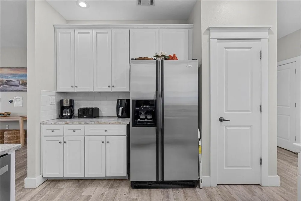 4111 Pointe West Drive #201 Galveston, TX 77554