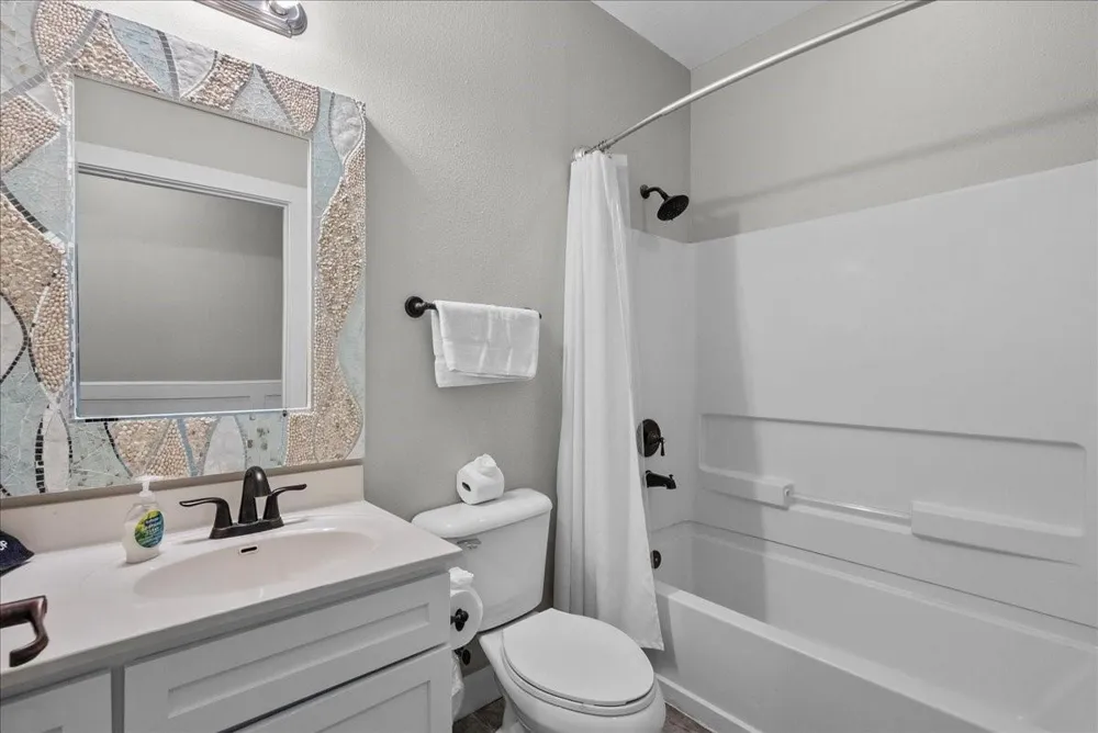4111 Pointe West Drive #201 Galveston, TX 77554