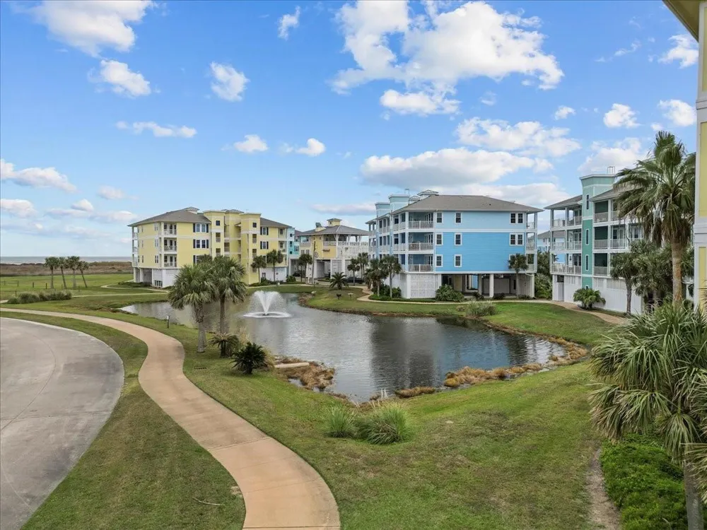4111 Pointe West Drive #201 Galveston, TX 77554