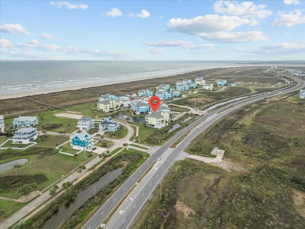 4111 Pointe West Drive #201 Galveston, TX 77554