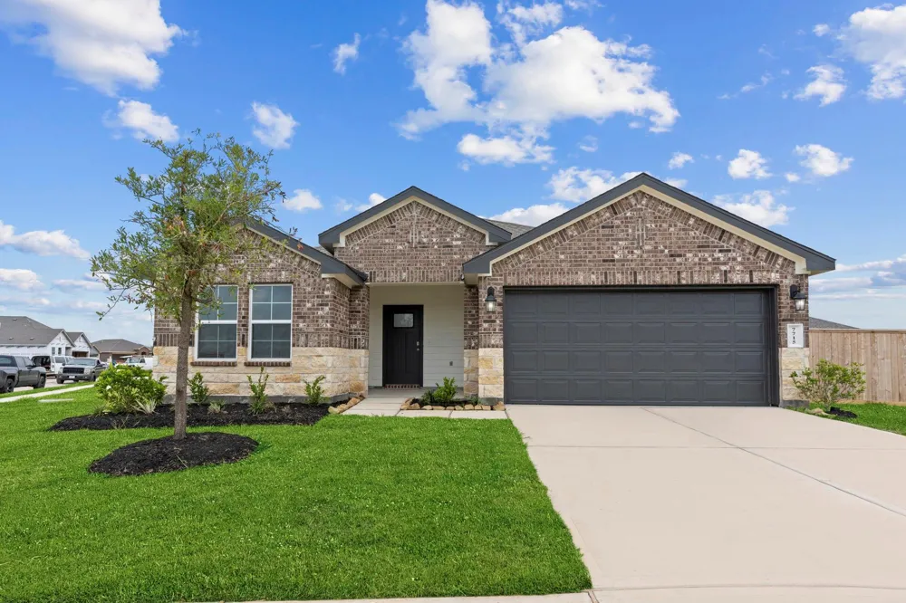 1010 Paddlefish Lane Alvin, TX 77511