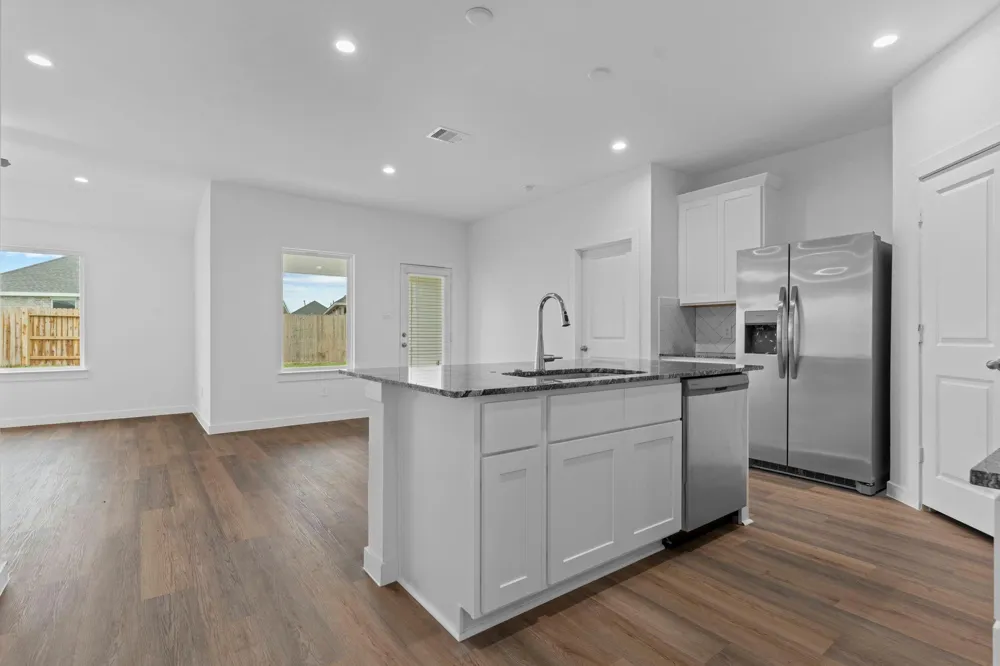 1010 Paddlefish Lane Alvin, TX 77511