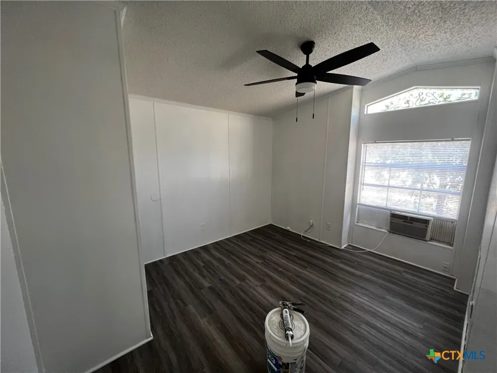 1405 Harris Hill Road San Marcos, TX 78666