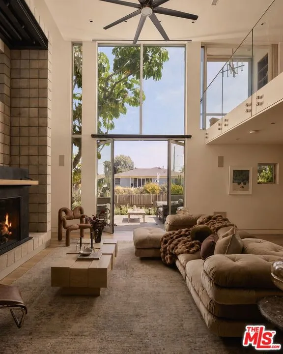 2801 Sanborn Avenue Los Angeles, CA 90291
