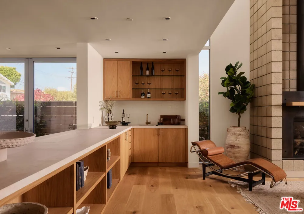 2801 Sanborn Avenue Los Angeles, CA 90291