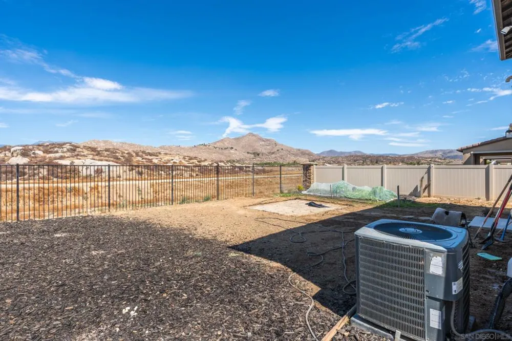 3048 Eveningcloud St Hemet, CA 92543