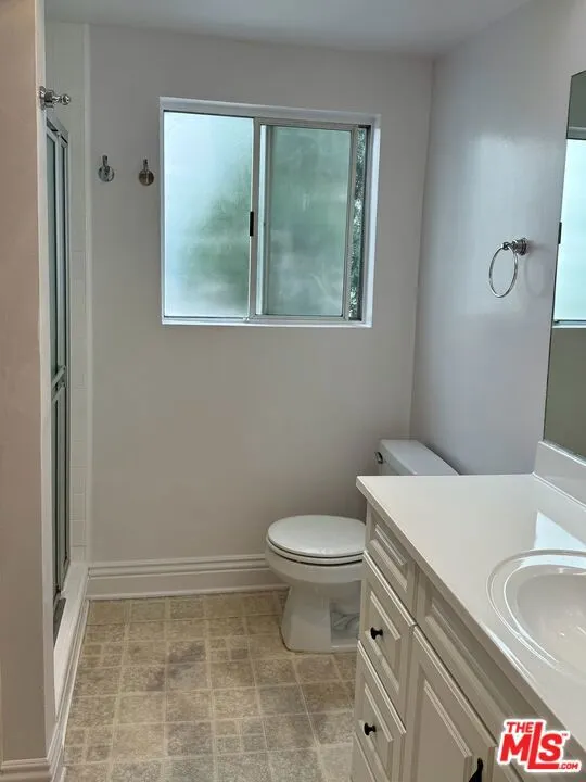 1138 11th Street #2 Santa Monica, CA 90403