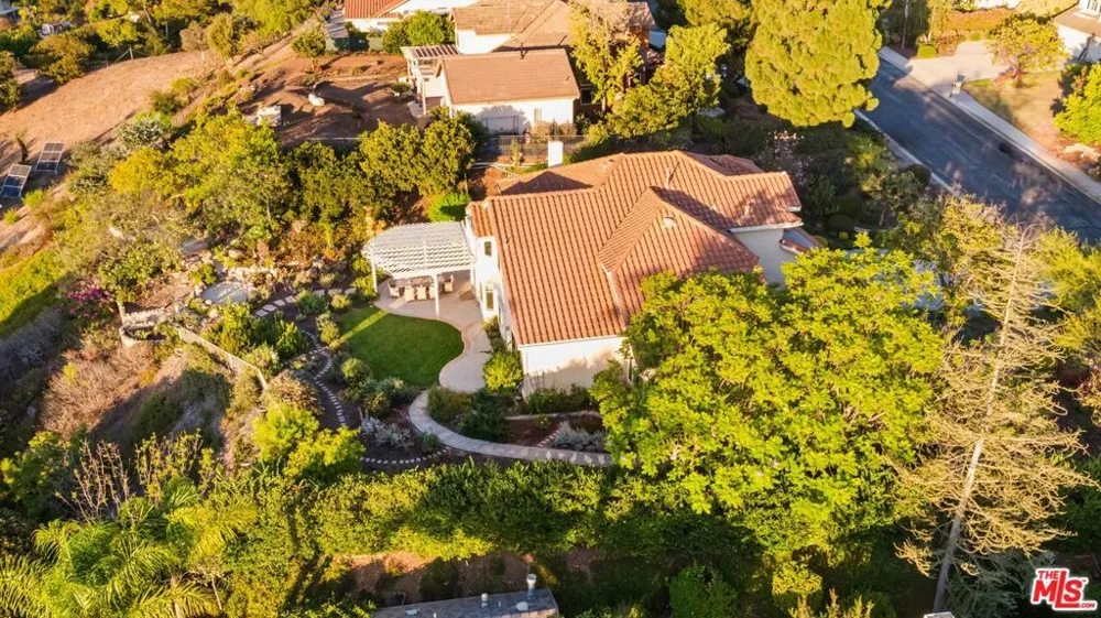 1098 Antelope Place Newbury Park, CA 91320