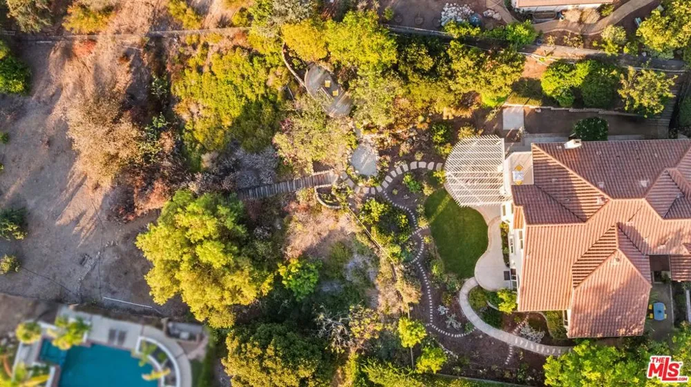 1098 Antelope Place Newbury Park, CA 91320